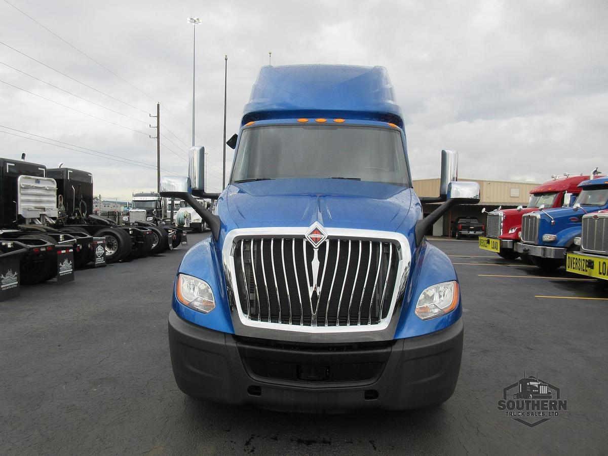 Used 2021 INTERNATIONAL LT