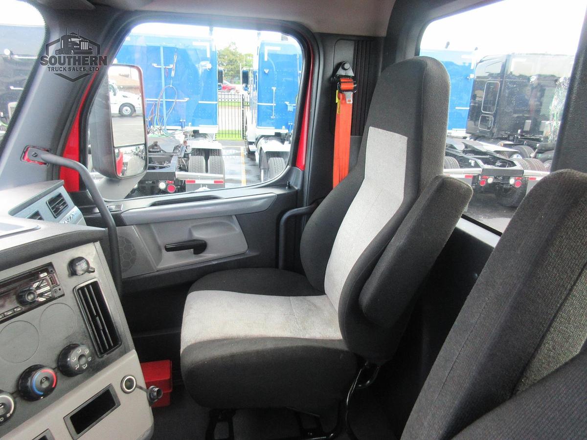 Used 2020 FREIGHTLINER CASCADIA 126