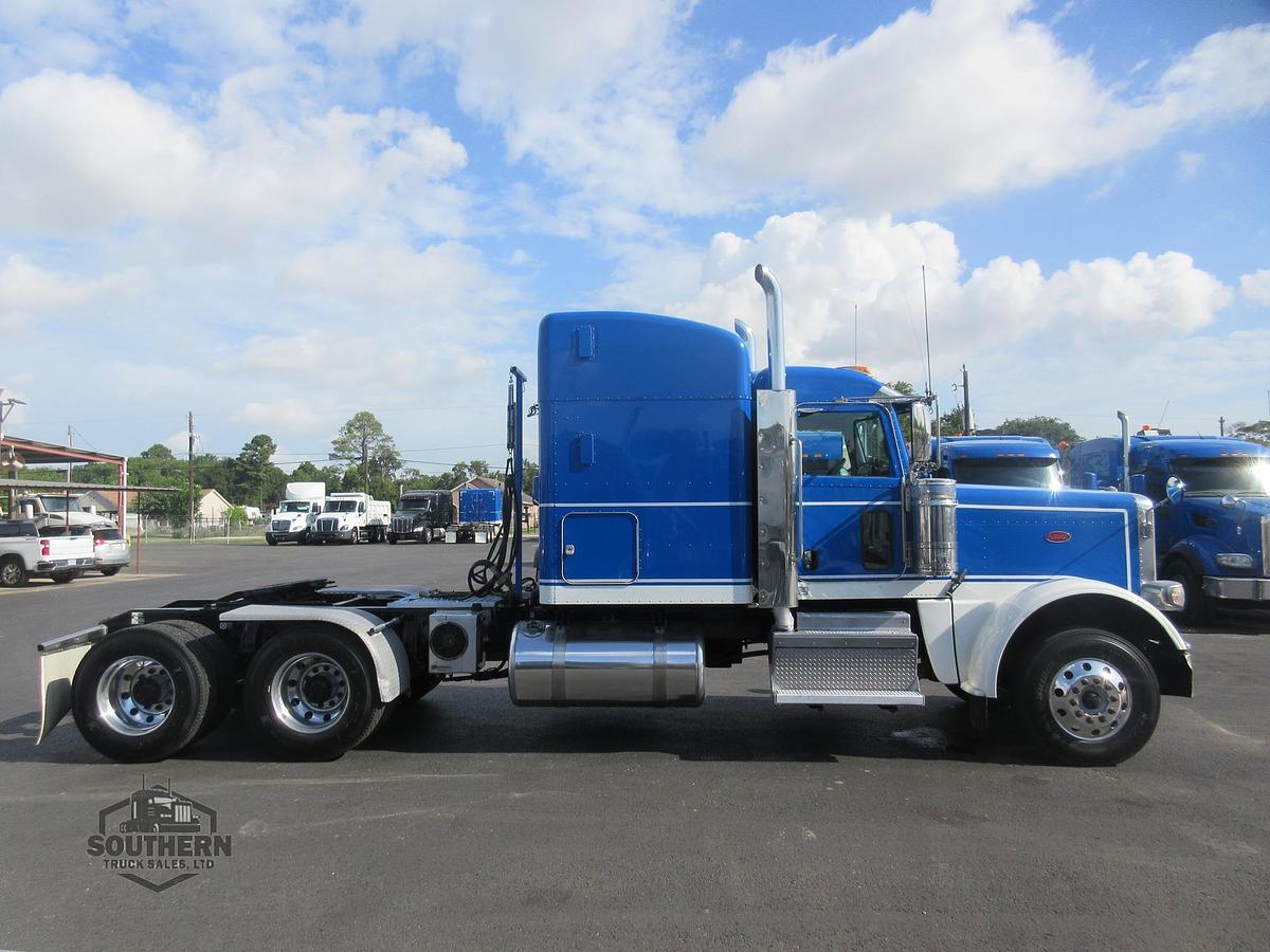 Used 2019 PETERBILT 389