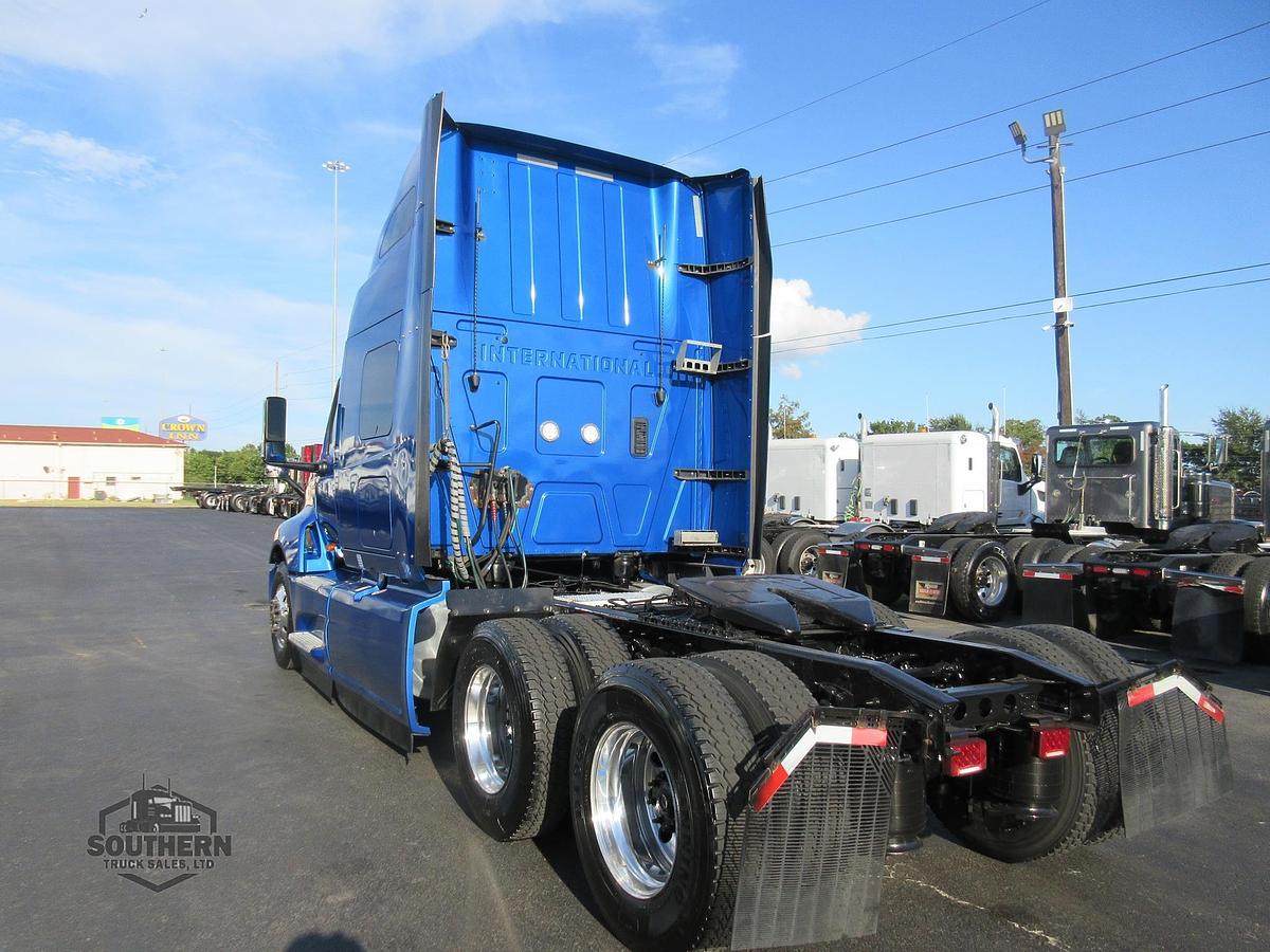 Used 2021 INTERNATIONAL LT