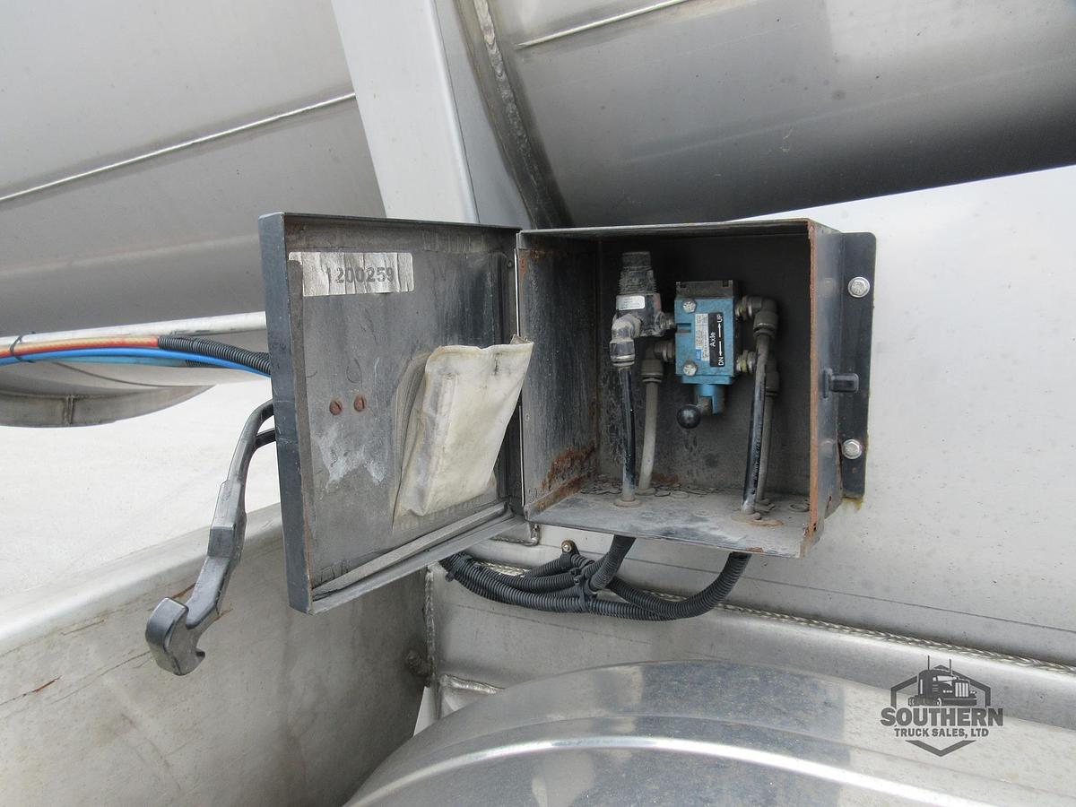 Used 2019 ACRO 5,600 gal