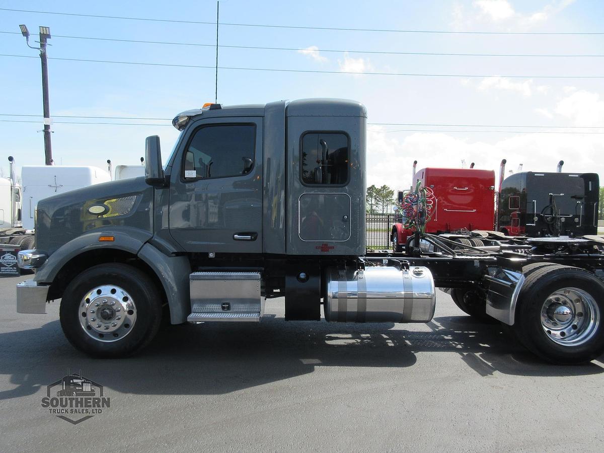 Used 2023 PETERBILT 567
