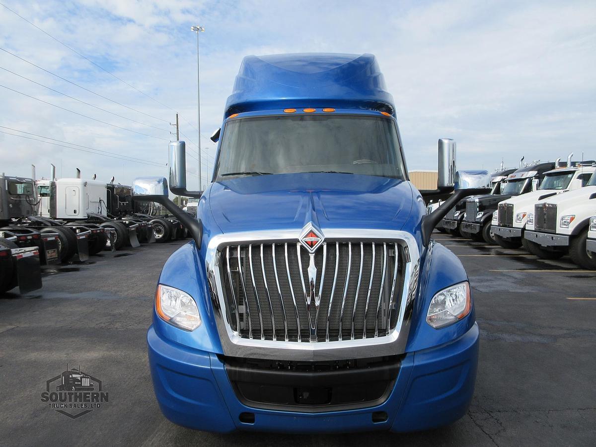 Used 2021 INTERNATIONAL LT