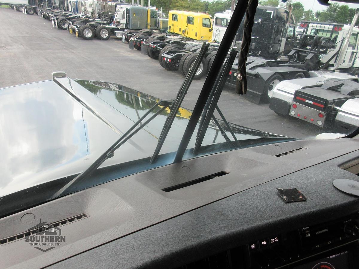 Used 2019 KENWORTH W900L