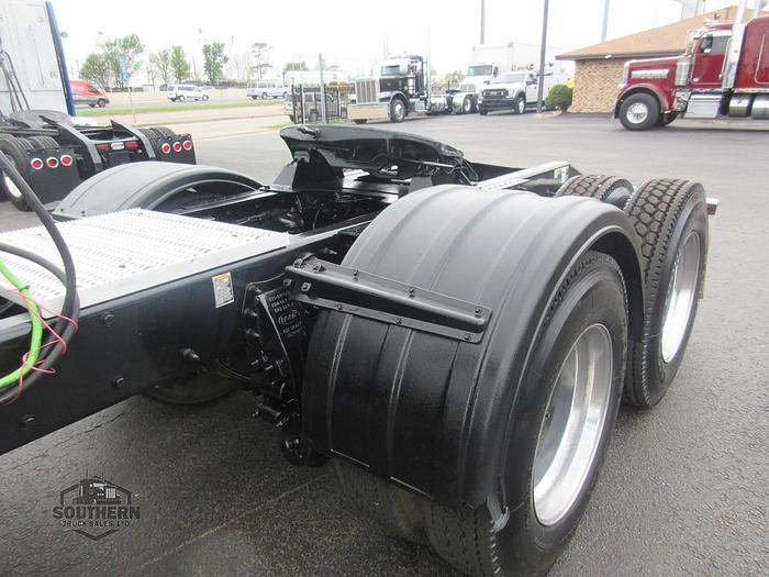 Used 2020 PETERBILT 567