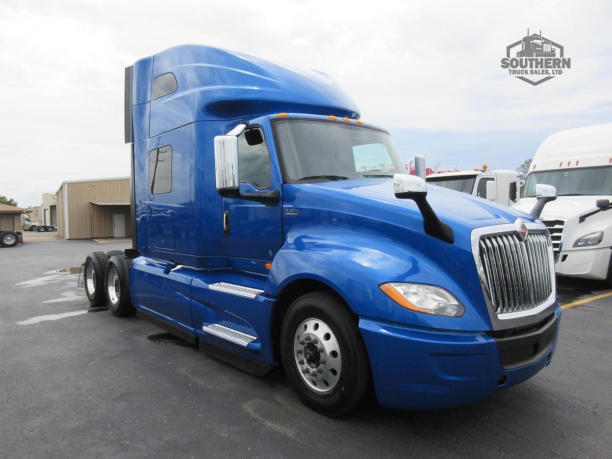 Used 2021 INTERNATIONAL LT