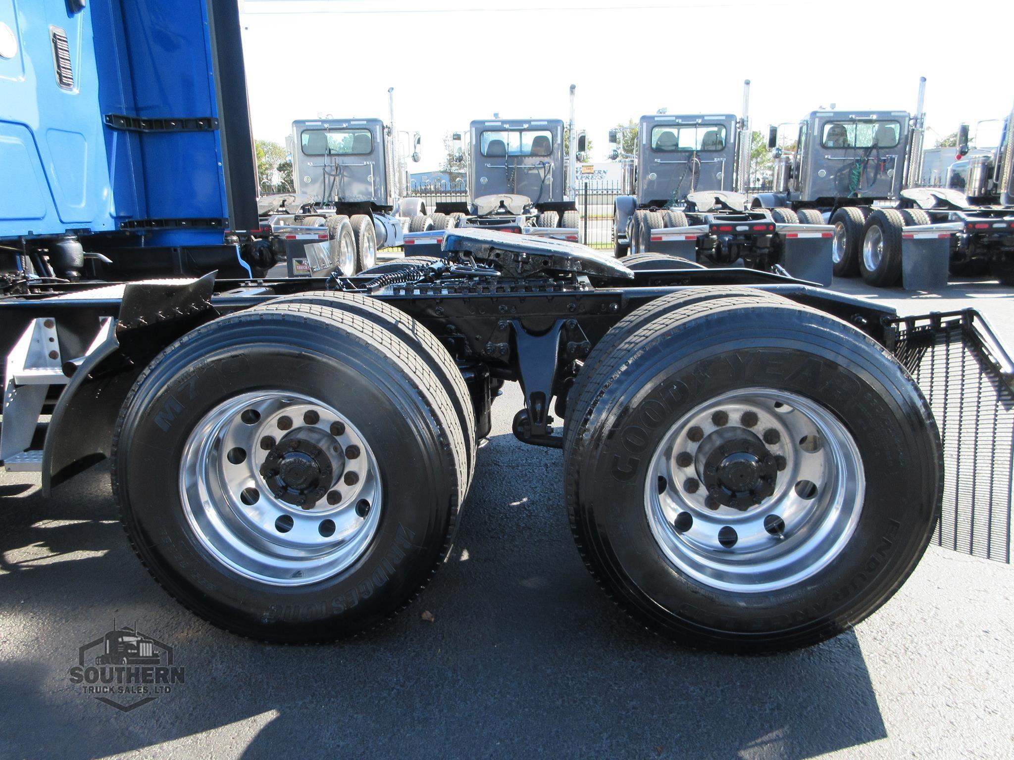 Used 2021 INTERNATIONAL LT
