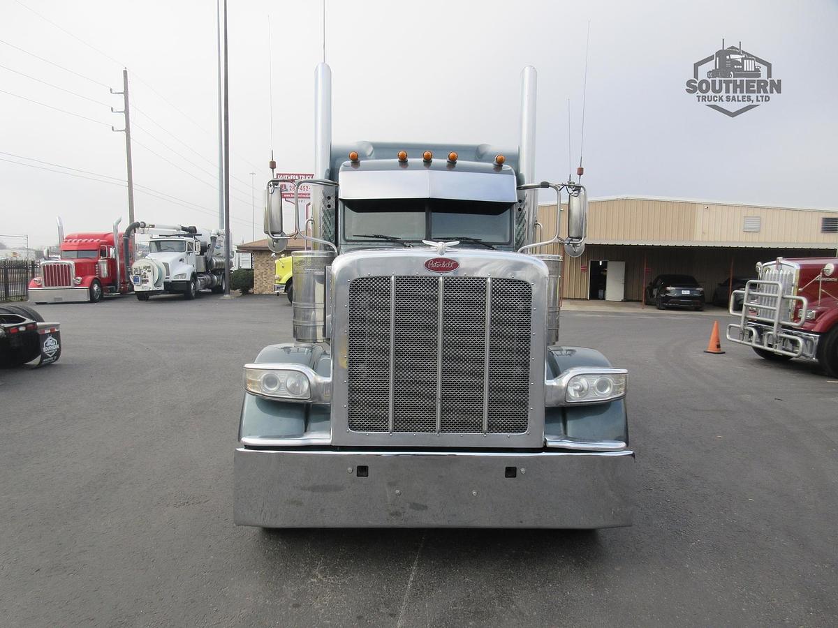 Used 2020 PETERBILT 389