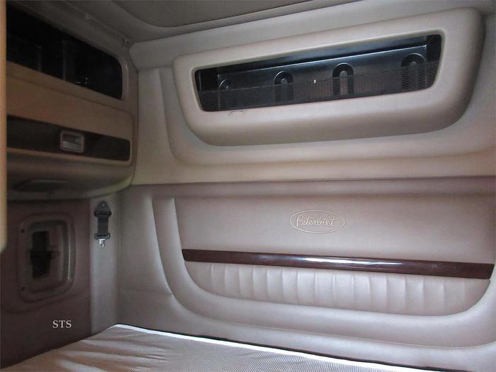 Used 2017 PETERBILT 389