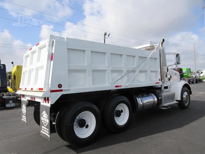 Used 2015 PETERBILT 365