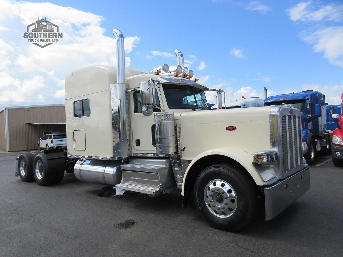 Used 2019 PETERBILT 389