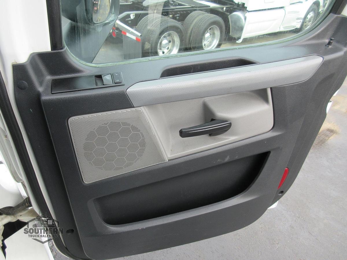 Used 2019 FREIGHTLINER CASCADIA 126