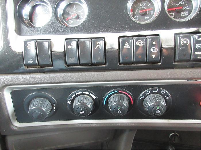 Used 2013 KENWORTH T660