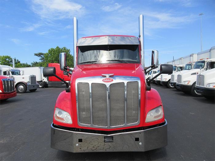 Used 2015 PETERBILT 579