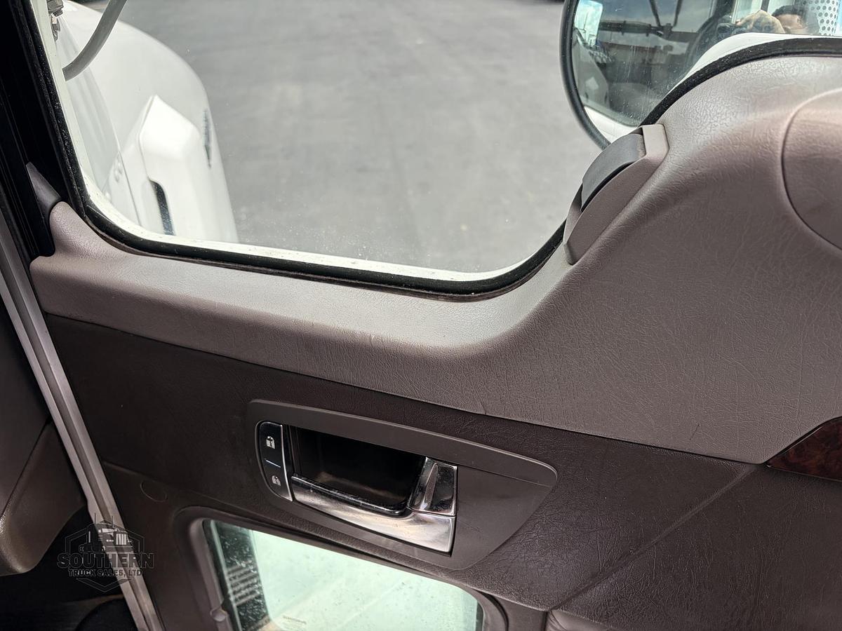Used 2019 KENWORTH T800