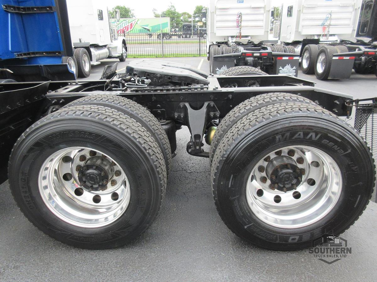 Used 2021 INTERNATIONAL LT