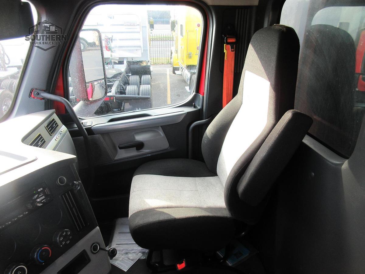 Used 2020 FREIGHTLINER CASCADIA 126