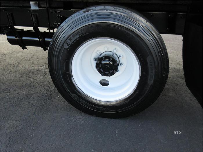 Used 2018 FREIGHTLINER BUSINESS CLASS M2 106