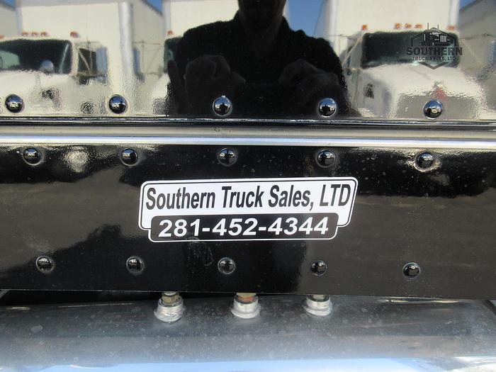 Used 2024 PETERBILT 389