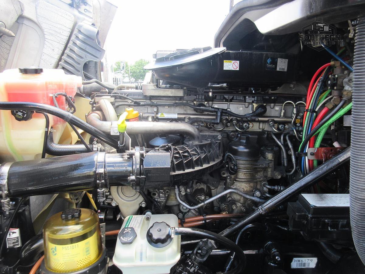 Used 2018 FREIGHTLINER CASCADIA 125