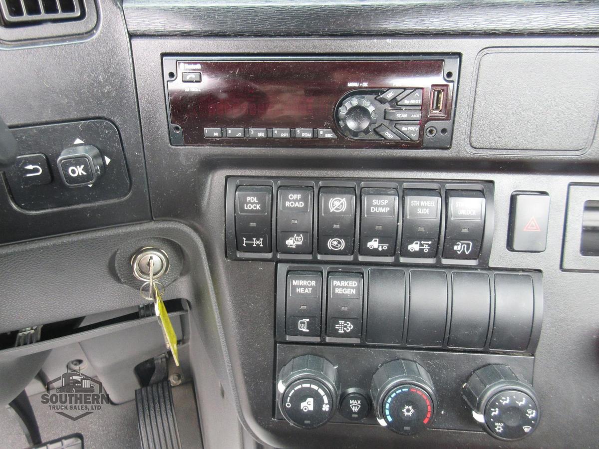 Used 2021 INTERNATIONAL LT