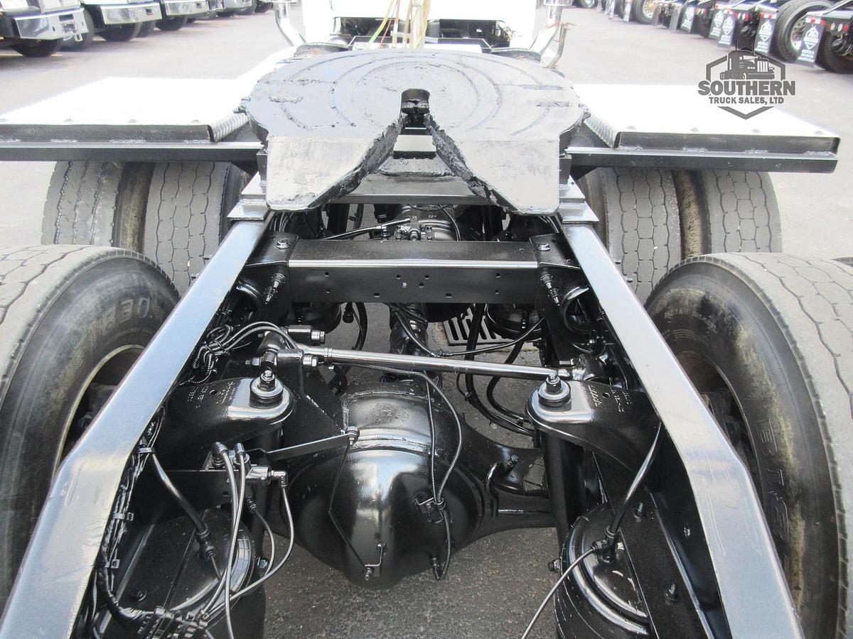 Used 2020 PETERBILT 389