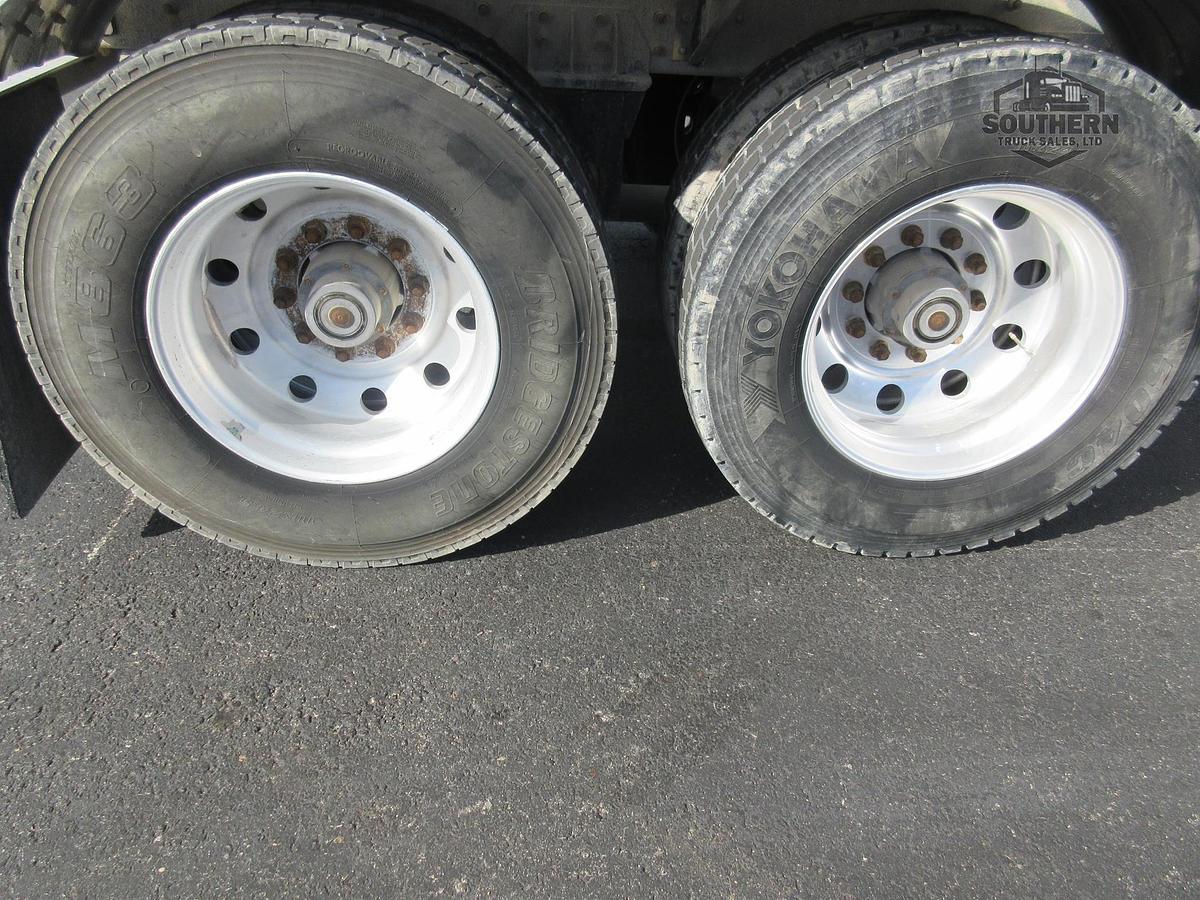 Used 2011 POLAR 41 ft