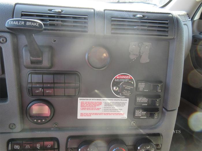 Used 2016 FREIGHTLINER CASCADIA 125