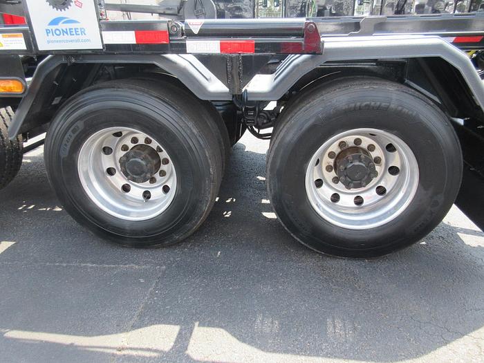 Used 2013 PETERBILT 348