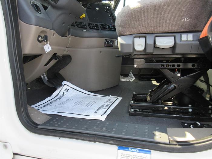 Used 2019 FREIGHTLINER CASCADIA 125