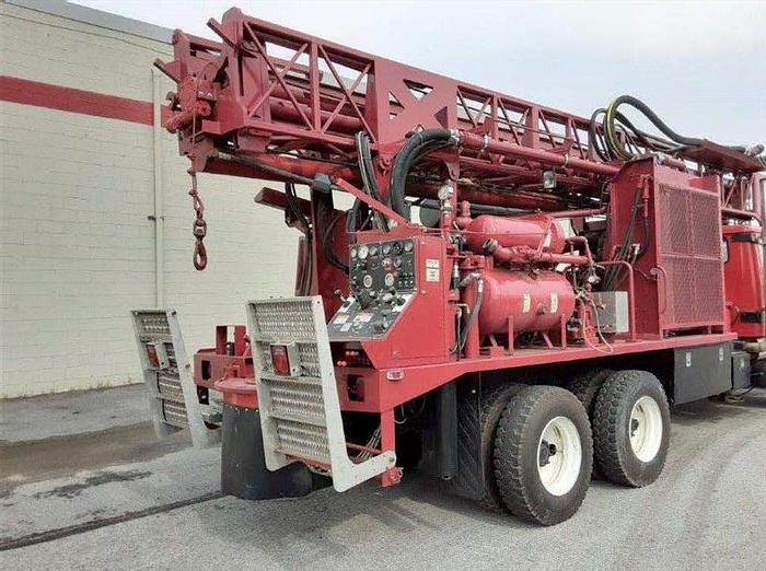 Used 2000 Ingersoll-Rand T3W Drill Rig
