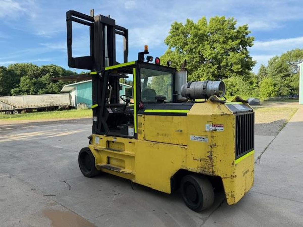 Used Taylor TC400L Forklift – 40,000 lb Capacity – Ford 460 Propane Engine – Automatic Transmission – Direct Lift Mast