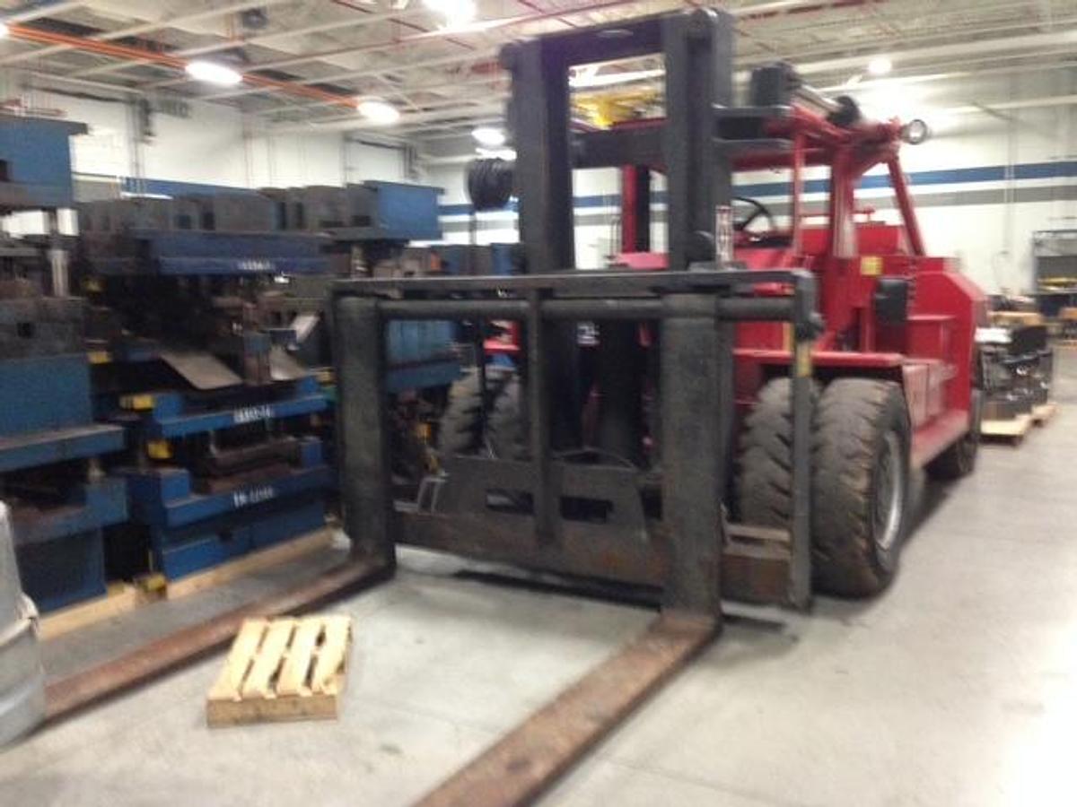 Used Taylor Rigger’s Special Forklift – 60,000 lb Capacity – Diesel Engine – Direct Lift Mast
