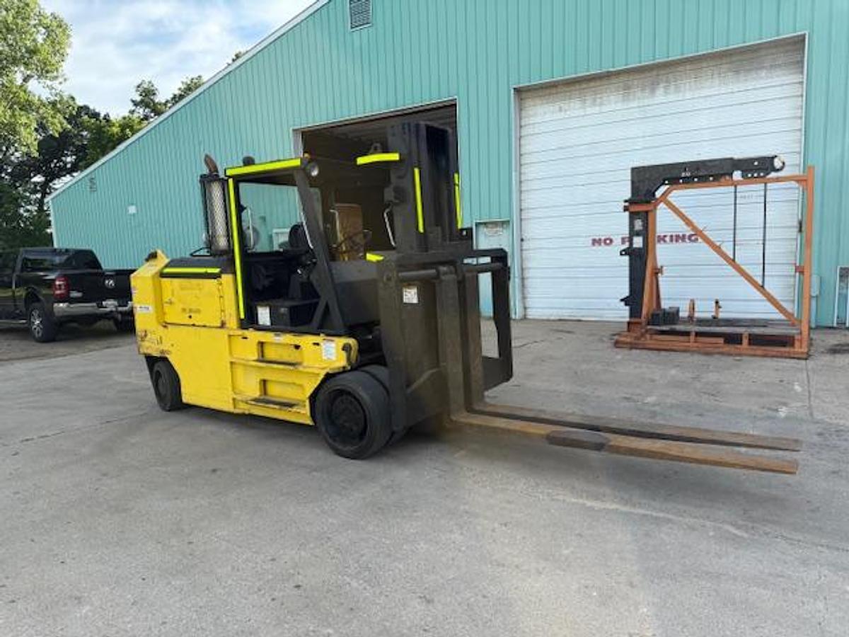 Used Taylor TC400L Forklift – 40,000 lb Capacity – Ford 460 Propane Engine – Automatic Transmission – Direct Lift Mast