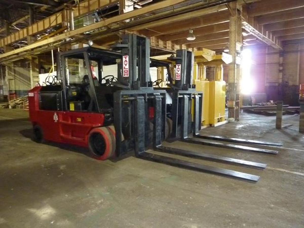 Used Taylor TC400L Forklift – 40,000 lb Capacity – V8 Propane Engine – Automatic Transmission – Direct Lift Mast – 8’ Forks