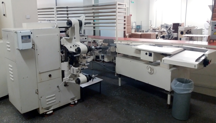 Used NAGEMA EU7 CHOCOLATE DOUBLE TWIST WRAPPER