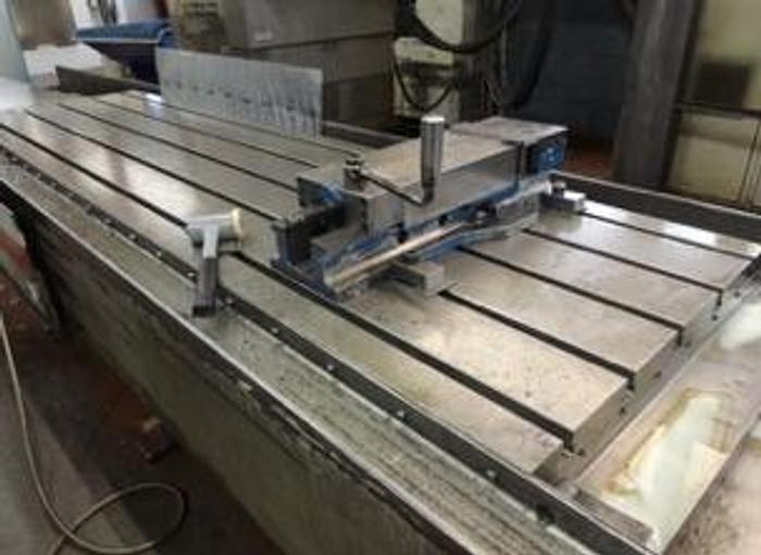 D'occasion 1992 Fraiseuse banc fixe TOS KURIM FS 80