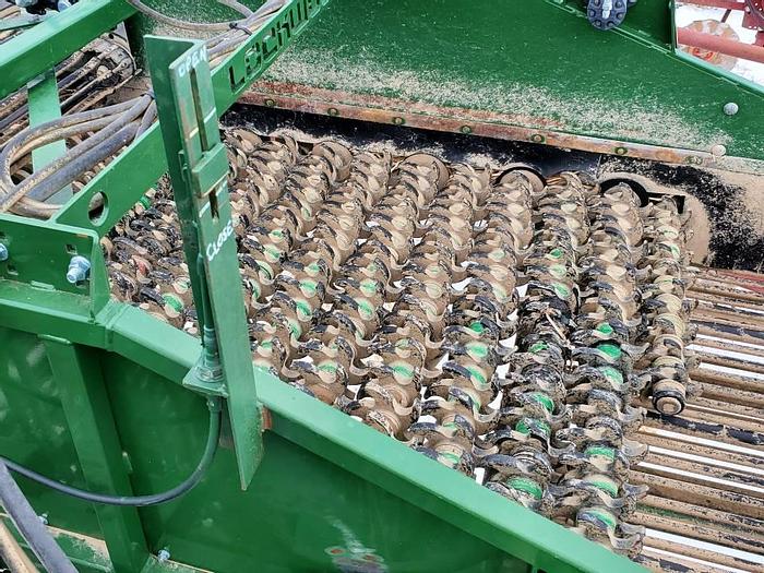 Used 2015 Lockwood 674 Potato Digger