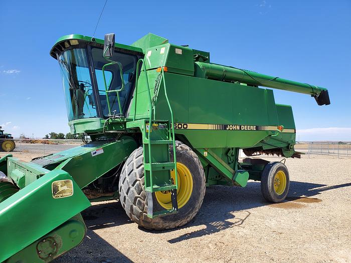 Used John Deere 9600 Combine w/ Corn + Grain Heads
