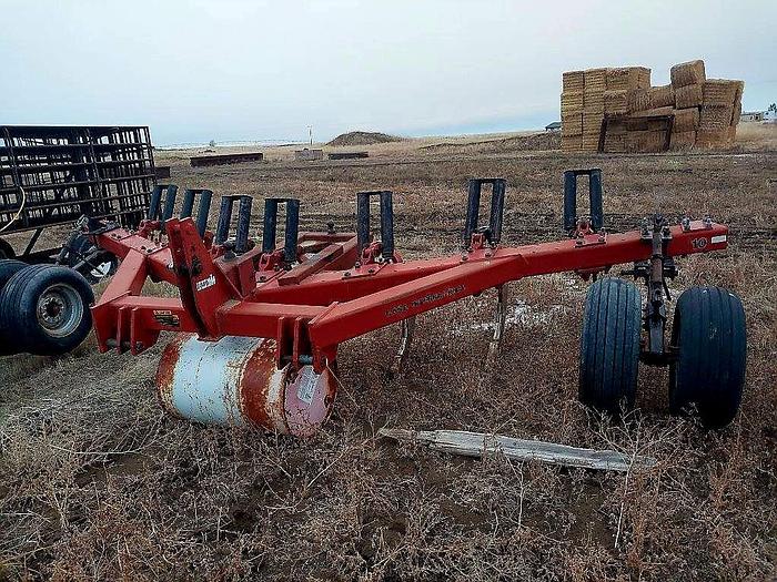 Used Case 14 Ripper - 7 Shank  ** Includes 2 Rippers **