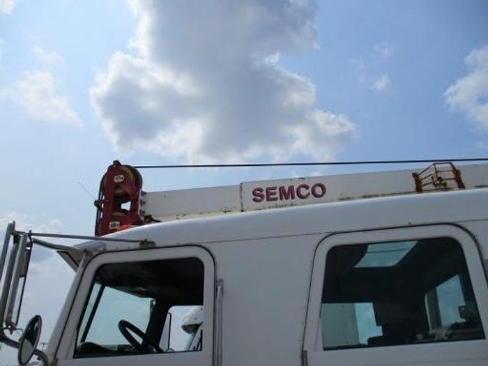 Used 2011 Peterbilt Slickline