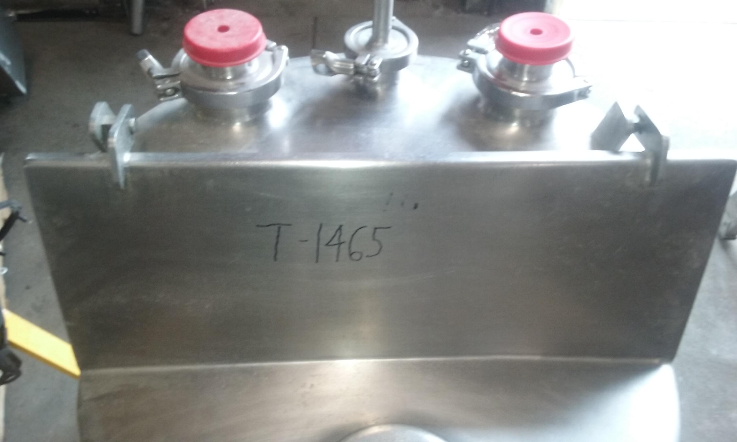 Usado 20 GALLON PMO BALANCE TANK