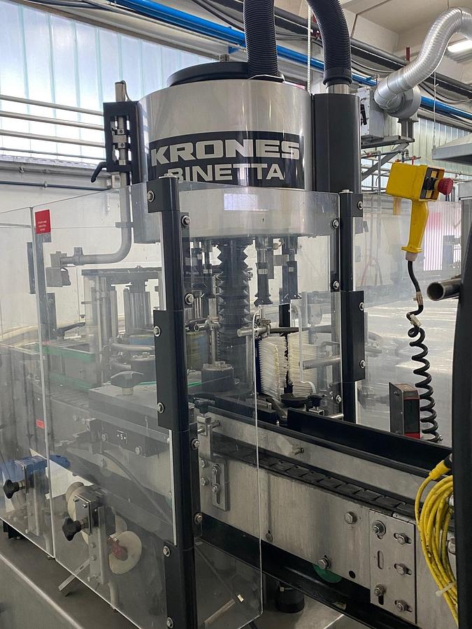 Used USED KRONES GLASS BOTTLE FILLING LINE