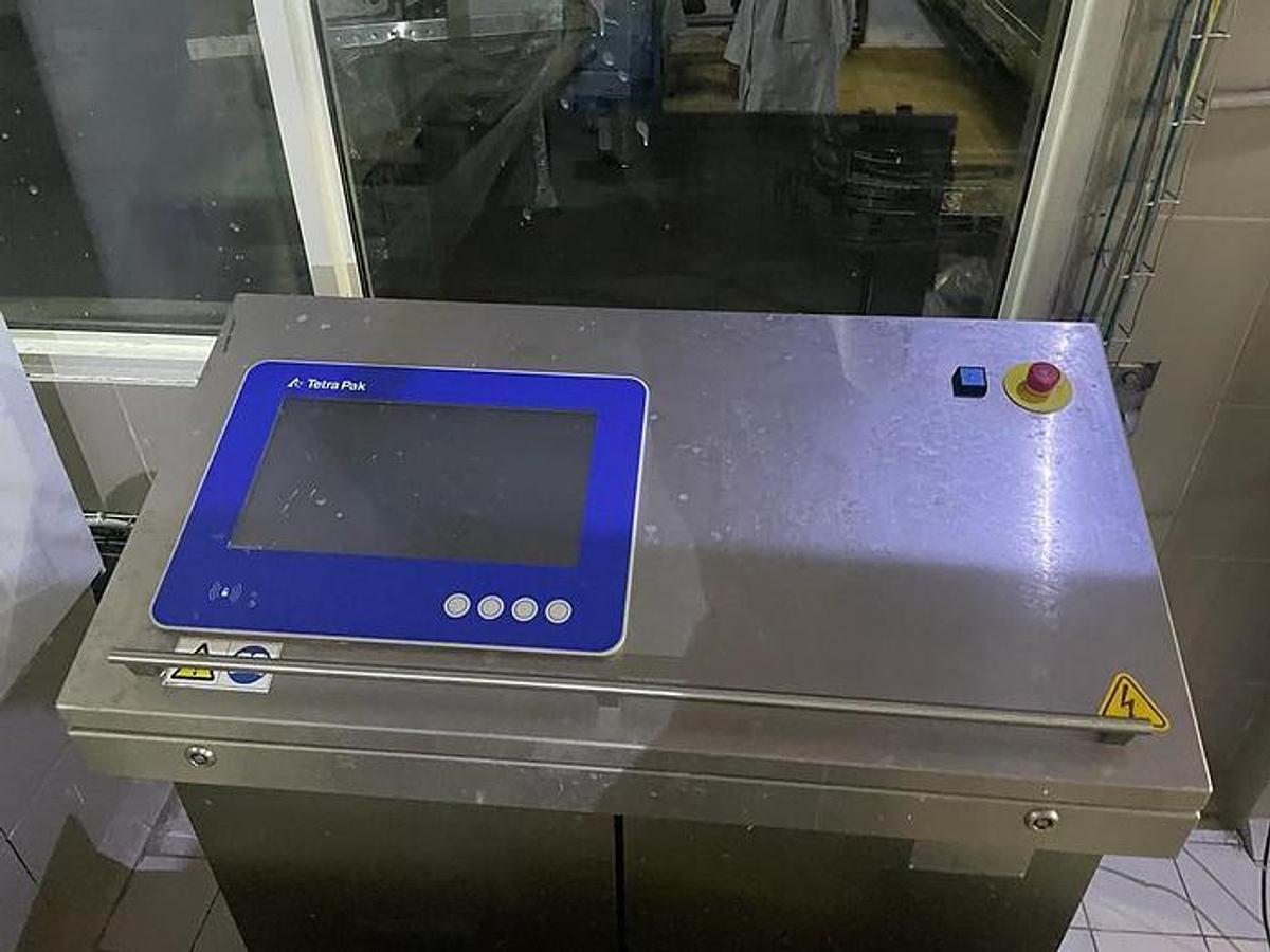 Used 2016 TETRA PAK A3 COMPACT FLEX 250ML AND 200ML PRISMA FILLING LINE