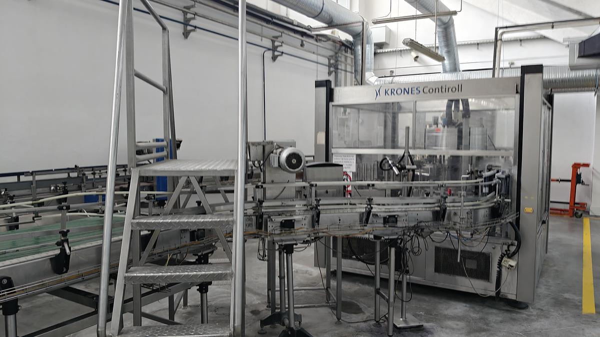 Used SIDEL AND KRONES PET CSD and WATER LINE FOR SALD