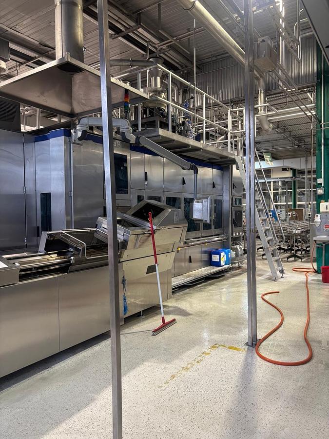 Used USED ESL TETRA REX FILLING AND CAPPING COMPLETE LINE FOR SALE FOR LONG LIFE FRUIT JUICES YEAR 2016