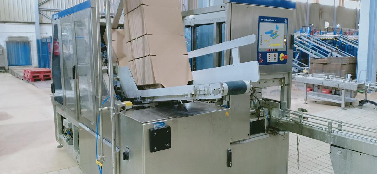 Used USED TETRA PAK TBA 8 1500ML SLIM COMPLETE FILLING LINE FOR SALE YEAR 1999