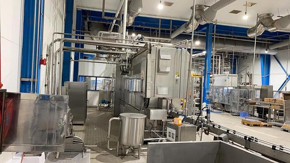 Used Gable top Filling Machine with Capper Made by ELOPAK