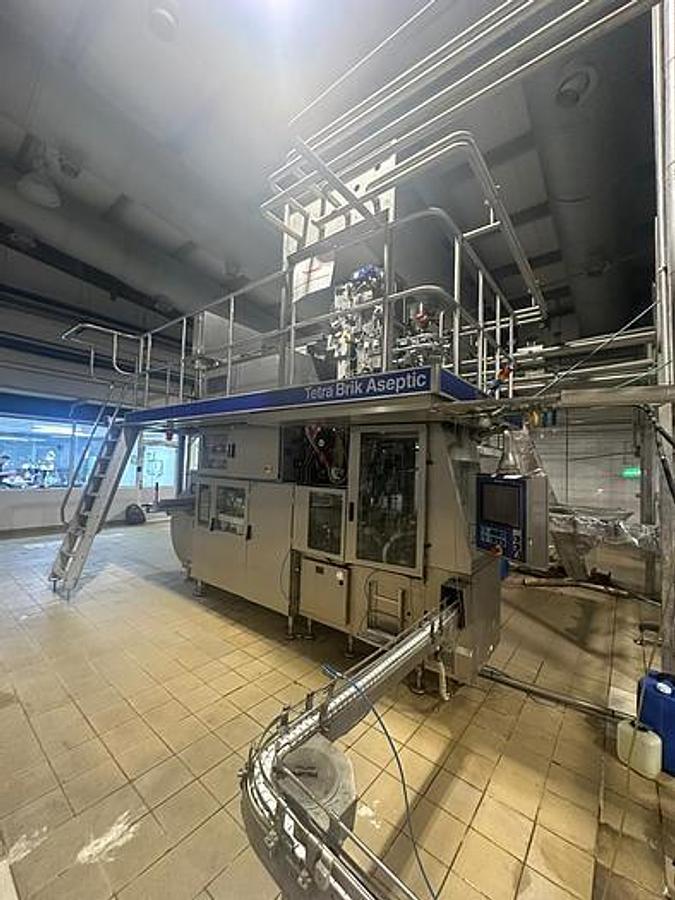 Used 2007 TETRA PAK TBA 19 250ML BASE 30v FILLING LINE