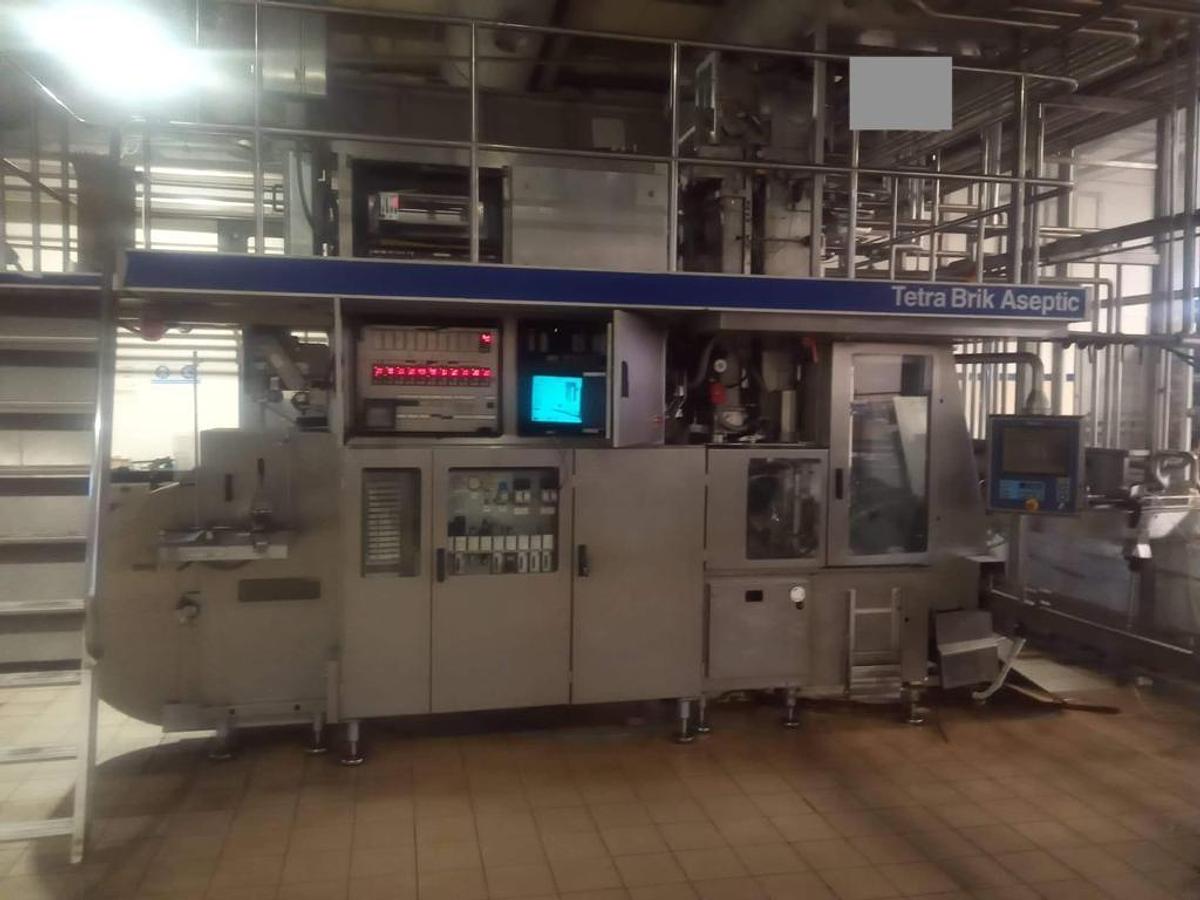 Used USED TETRA PAK TBA 19 250ML BASE FILLING LINE